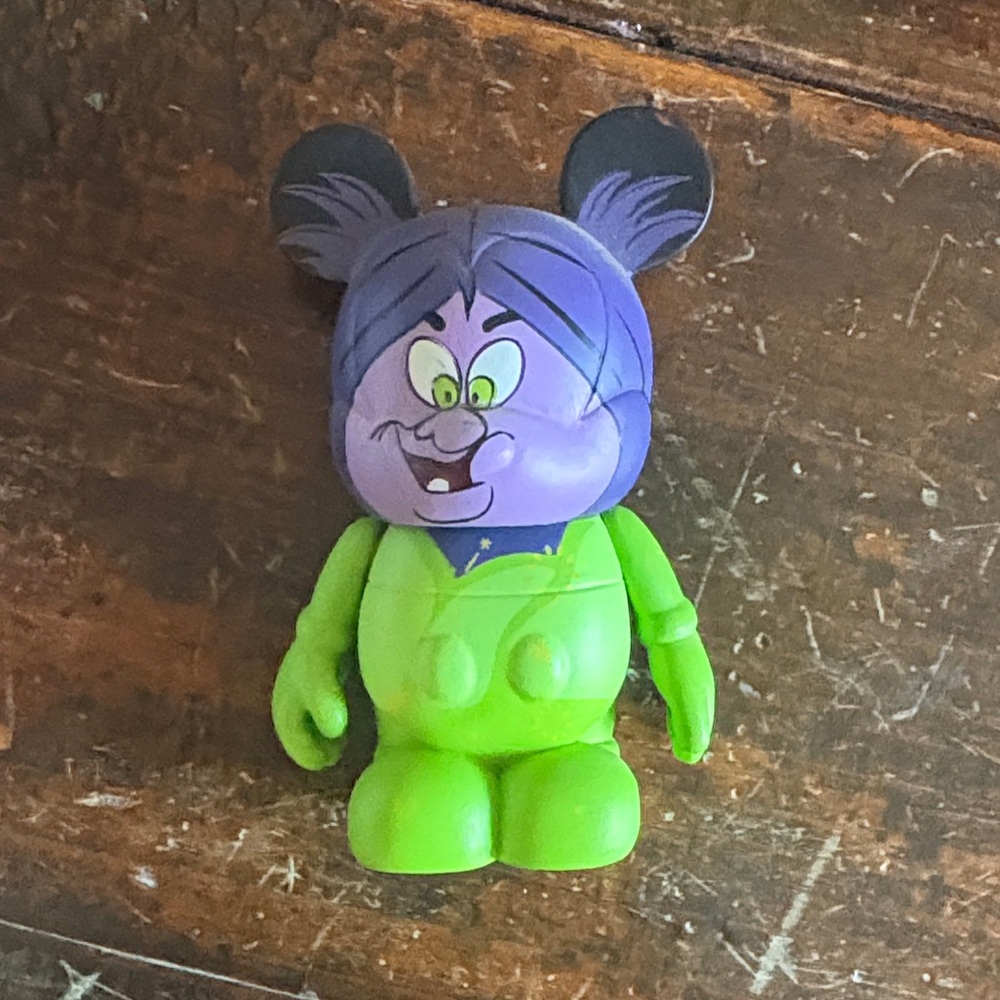 10 Disney Vinylmation Collectible Figurines from The Villians Series 1 - Picture 3 of 15